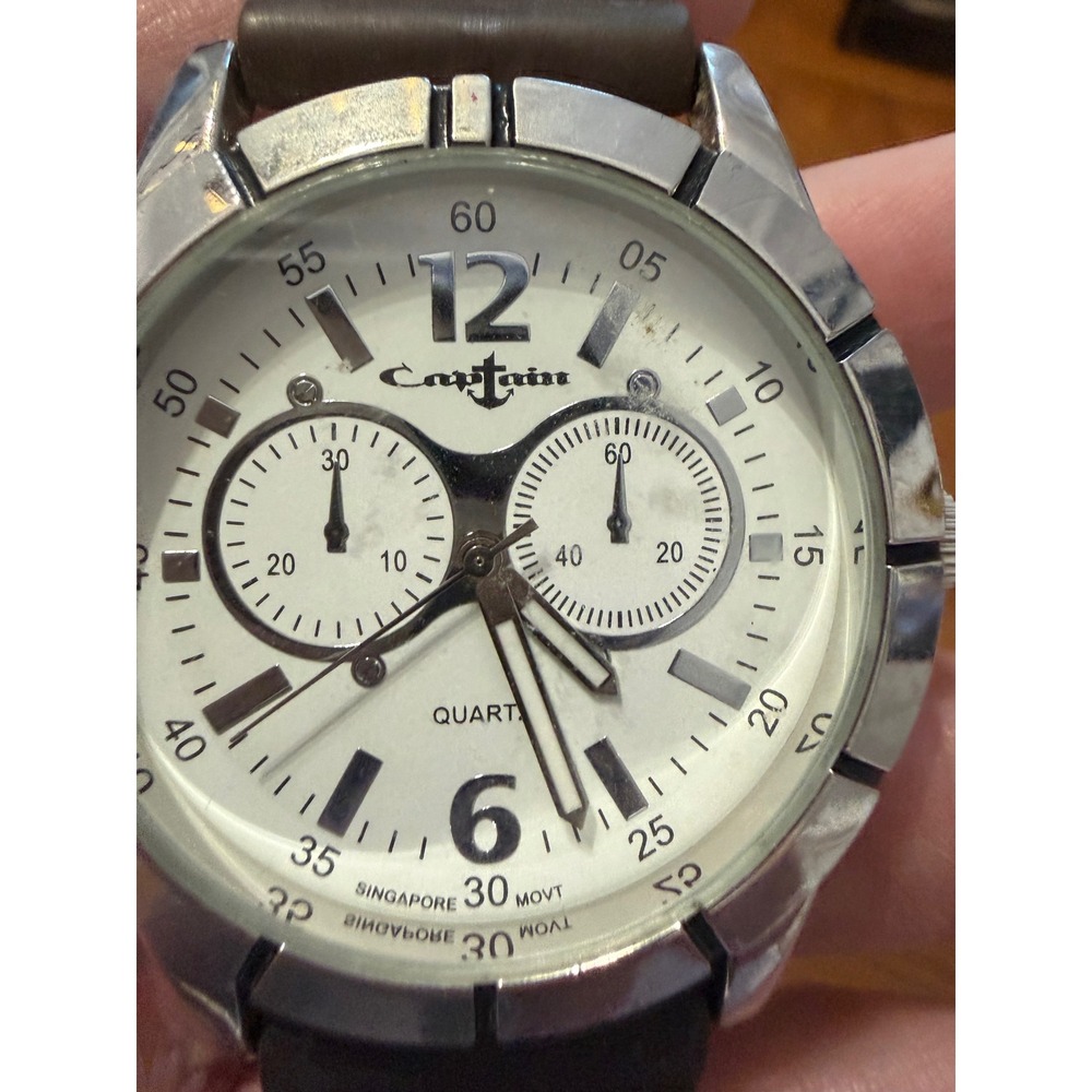 Captain Quartz Chronograph White Dial Stainless Steel‎ Case rubber Strap Wat